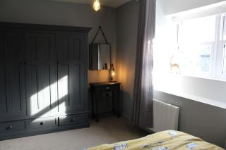 Bumblebee Cottage nestled in stunning countryside. - 4