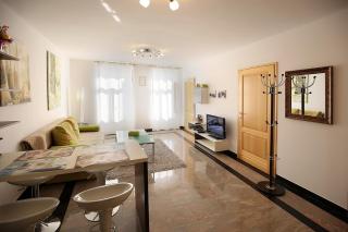 Apartments Stadthaus Briski - Opatija - 8