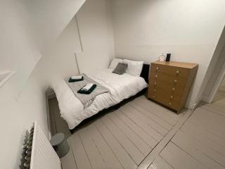 Comfortable 2 Bedroom On Tower Bridge - Londra - 6