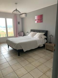 Villa avec piscine et jardin * Sommieres * - Sommières - 1