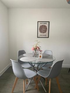 Henry Blythe Gardens - Thame - 0