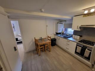 Cosy Apartment By Clapham South Underground! - 2