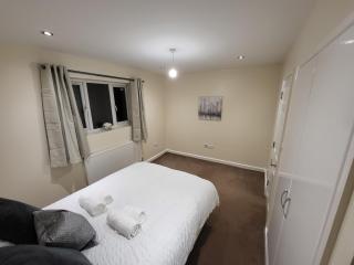 Great Apartment Next To Tooting Bec Tube Station! - Londra - 2