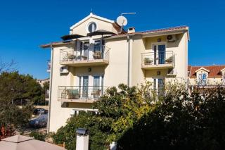 Apartments Ivica - Vodice - 0