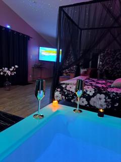 Loveroom - Les suites d'Élise - Suite Élise - 2