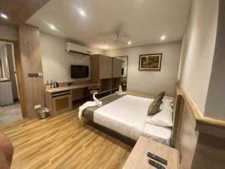 Firangipani Suites - A Corporate Boutique Hotel - 3