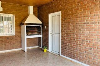G2 Casa en Villa Ángela 2 dormitorios con Garage Independiente - 2