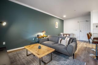 Hollywood 2BR w Gym Pool Spa nr Sunset Blvd LAX-202 - Los Ángeles - 9