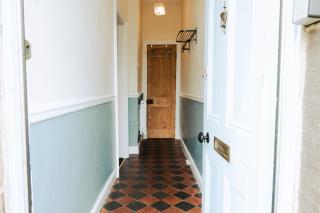 Painter's Cottage - 6