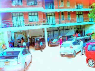 Himagira Hotel - 4