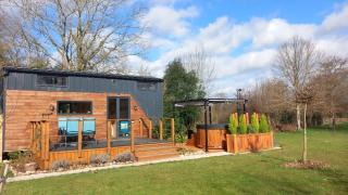INSOLITE La Tiny House du Lutin Many et son Bain Nordique - Saint-Christophe-sur-Condé - 0