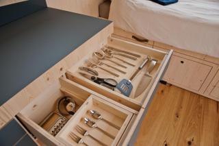 Sleep Space 24 - Green Tiny Spot Schillig - 3