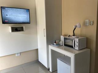 1 OAK Resort - Thohoyandou - 4