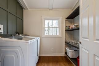 Decked Out 3BR Near Atlanta National Golf Club - Woodstock - 1