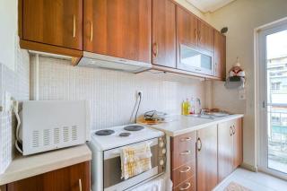 Escape with Style in this Chic 2BR Apartment! - Atene - 5