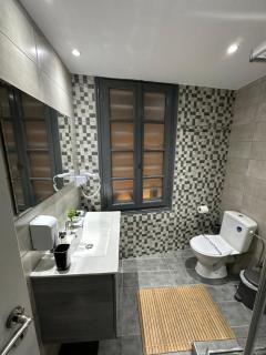 ROH Suites - Athens - 5
