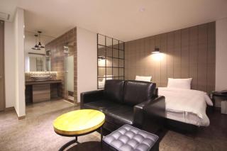 Paradise Hotel - Gunsan - 0