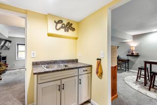 Golden Hills Retreat A - 1