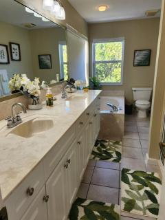 Renovated Spacious Beach House-Steps from the Beach! - Fort Pierce - 7
