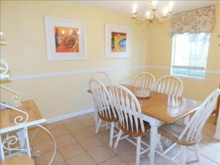 G2 great extra glassed in dining area 3bed 2 5 bath very nice glassed in porch close to clubhouse - Mallory Park - 0