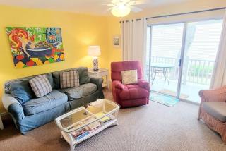 A16 Ocean Walk 1 bdrm sleeps 5 next to pool upstairs unit two full size beds full kitchen - Saint Simons Island - 7