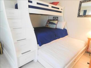 K7 Family Friendly make some memories easy to access great outdoor space near playground - Mallory Park - 0