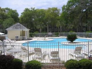 W13 Spectacular 2 BR, 2 BA ground level with lake view in Ocean Walk - Mallory Park - 2