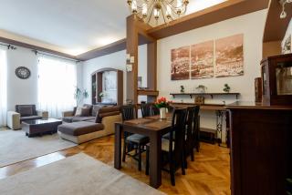 Old Town Story House - Brasov - 3