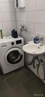 Zentral gelegenes Zwei-Zimmer Apartment mit Skylineblick - Offenbach - 4