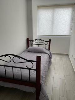 Hermoso apartamento moderno, excelente ubicación cerca al centro histórico - Bogotá - 4