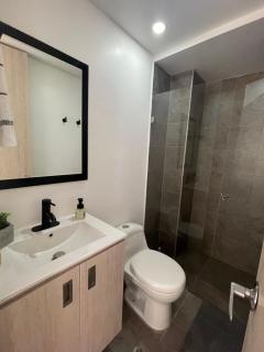 Hermoso apartamento moderno, excelente ubicación cerca al centro histórico - Bogotá - 5