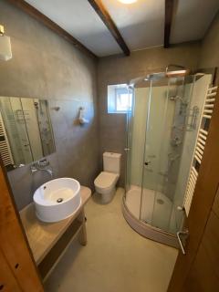 Family Orchard Bed & Breakfast - 3