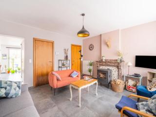 Charming Cottage with Sauna - 4