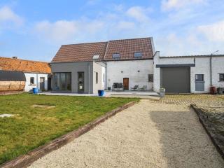 Rural Holiday Home with Sauna in Honnelles - - 3