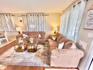 Private Queen Bdrm Suite 1 Near Downtown - Cincinnati - 3