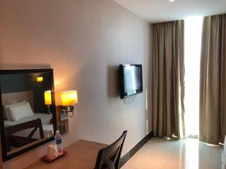 The Room Hotel - Miri - 8