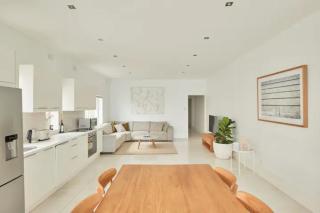 Tamarama Oceanfront Apartment - Best View in Sydney - Sydney - 4