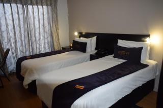 Scenery Maqalika Guesthouse - 1
