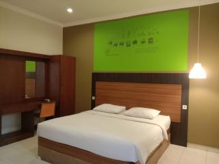 Pilatus Hotel Bandung - Bandung - 1
