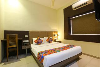 FabHotel West inn - Nr Mumbai International Airport - Mumbai - 4