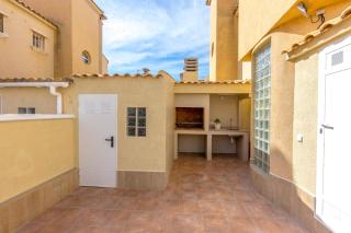 Villa Reformada en Residencial Orihuela Costa - 2