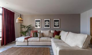Luxury 1BR Seafront Apartment - Cardiff - 6