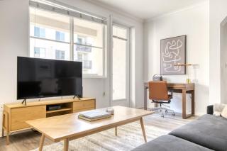 Hollywood 2BR w Gym Pool Spa nr Sunset Blvd LAX-229 - Los Angeles - 8