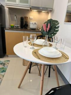 Cozy Studio Viceroy Residences McKinley Hill Bgc - Manila - 8