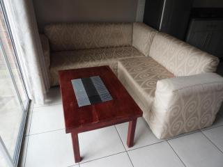 2 bedroomed apartment with en-suite and kitchenette - 2064 - Harare - 6
