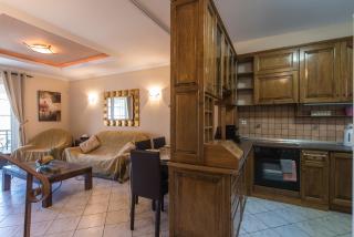 StDenis Townhouse Maisonette in the City Center with Exceptional Hospitality - Città di Zante - 8