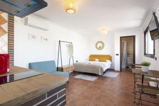 Urbe10 Pedregalejo Loft 3 - Malaga - 9