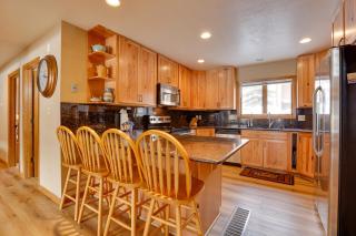 Deck and Mtn View Keystone Townhome Near Resort! - Keystone - 3