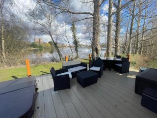 Rudd lake Luxury lakeside lodge with fishing & hot tub@Tattershall - Tattershall - 5