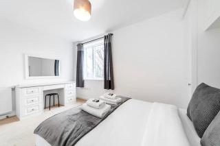 Stunning Double Bed Flat with Private Balcony & Free Parking - Londres - 9